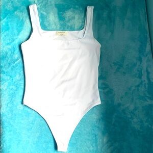 Babaton Classic White Bodysuit